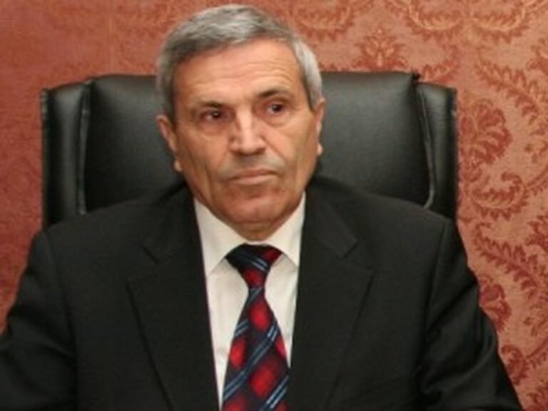 Namik Dokle